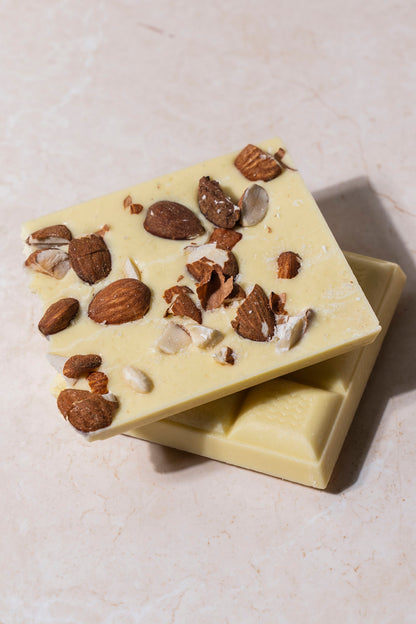 Tavolette Cioccolato Bianco e Mandorle Salate