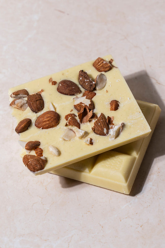 Tavolette Cioccolato Bianco e Mandorle Salate